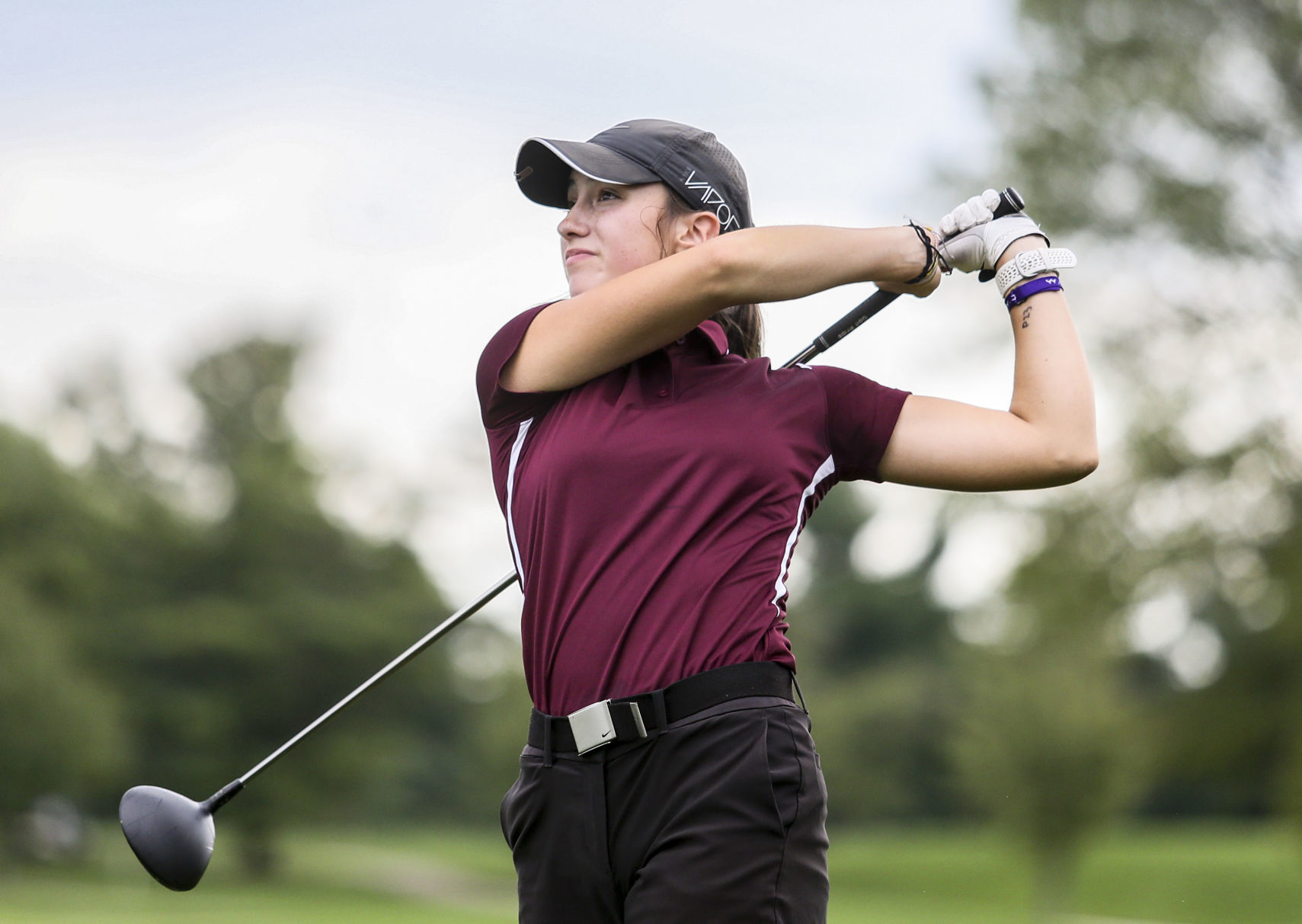 100119-mda-spt-big6-girls-golf-07.jpg